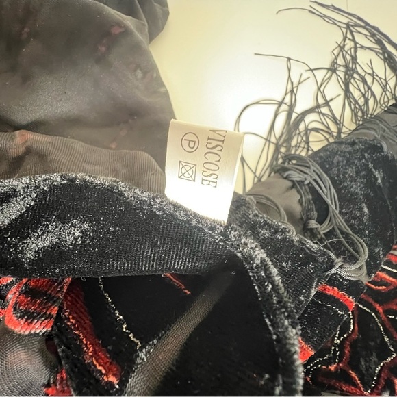 black, burgundy and silver burnout velvet scarf silk blend. - Picture 4 of 7